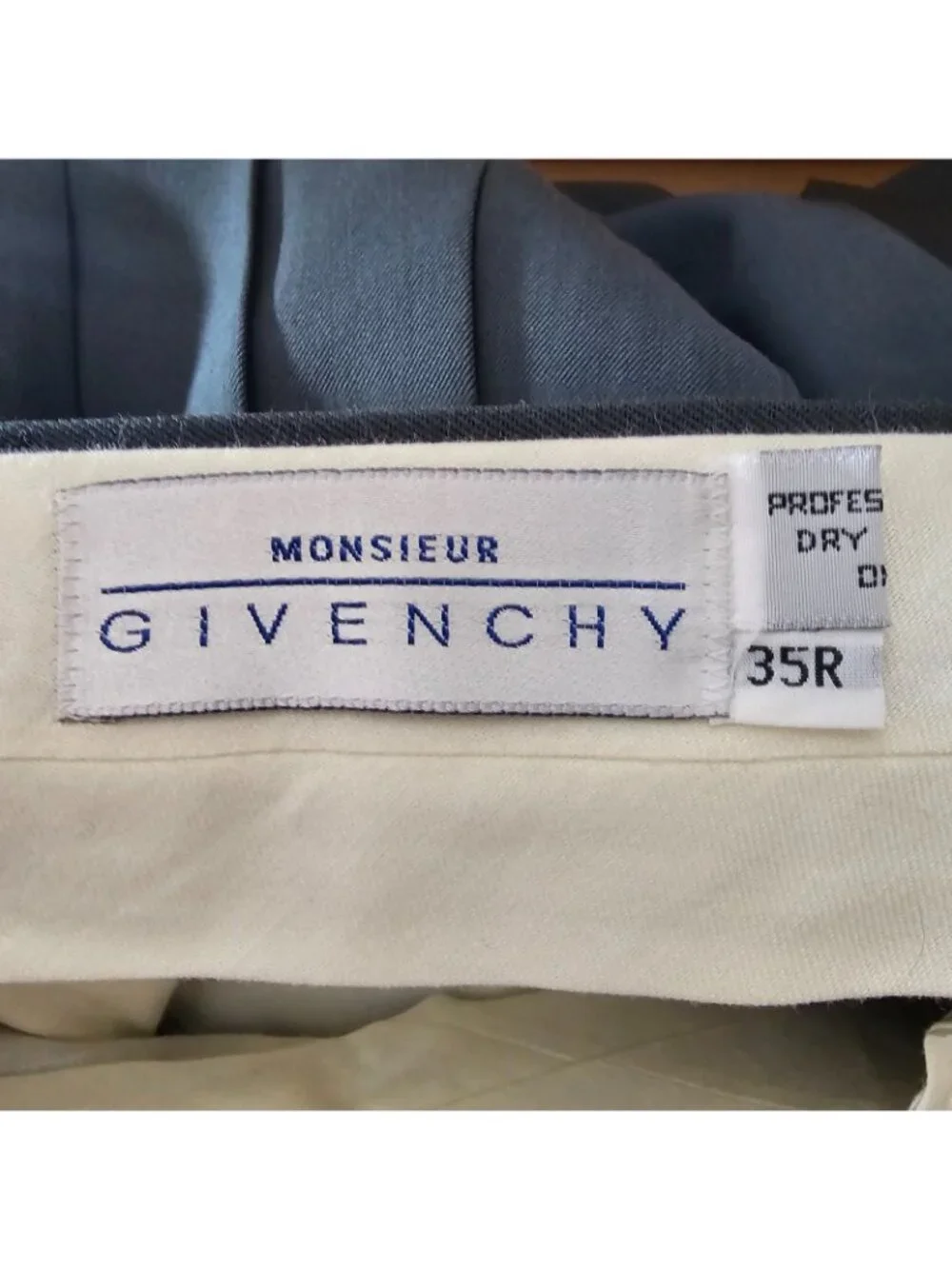 READ Vtg Givenchy Monsieur Pleated Dress Pants Mens 35R Gray 31" Inseam Cuffed - Picture 5 of 13